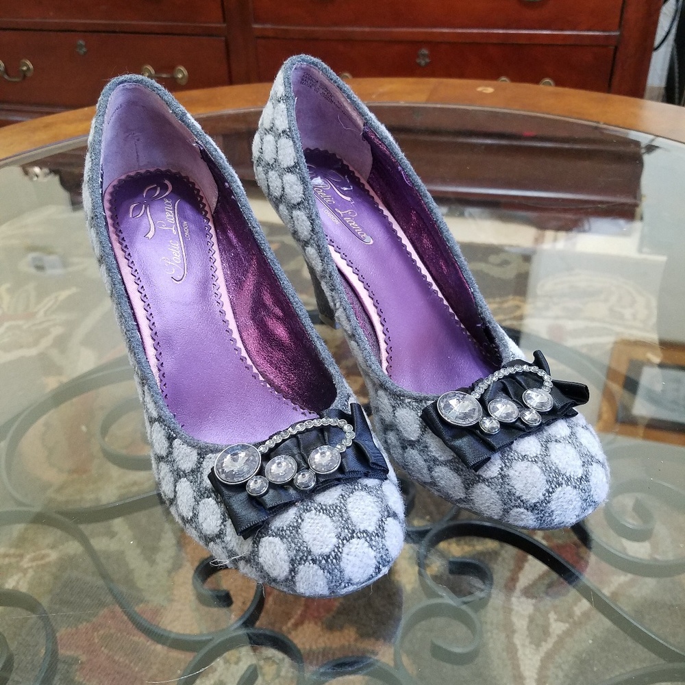 Poetic license grey heels